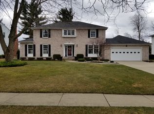 101 Chasewood Ln, East Amherst, NY 14051