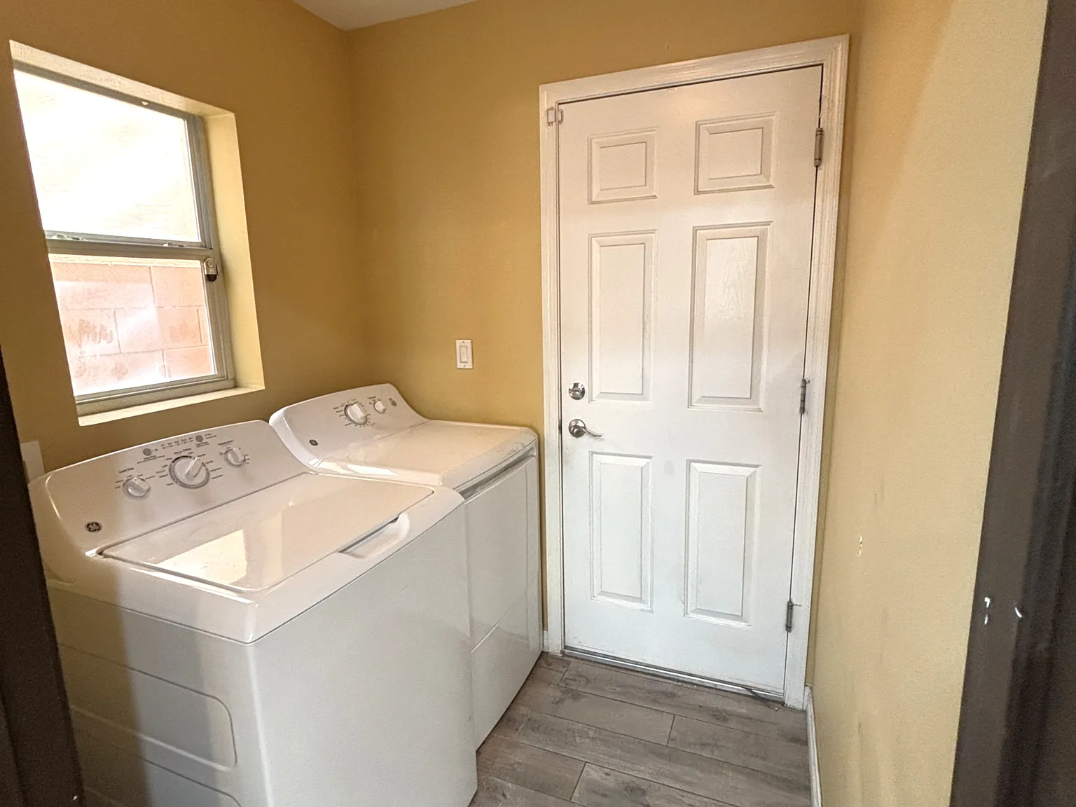 3 bed, 1569 sqft, $1,950 — Photo 2