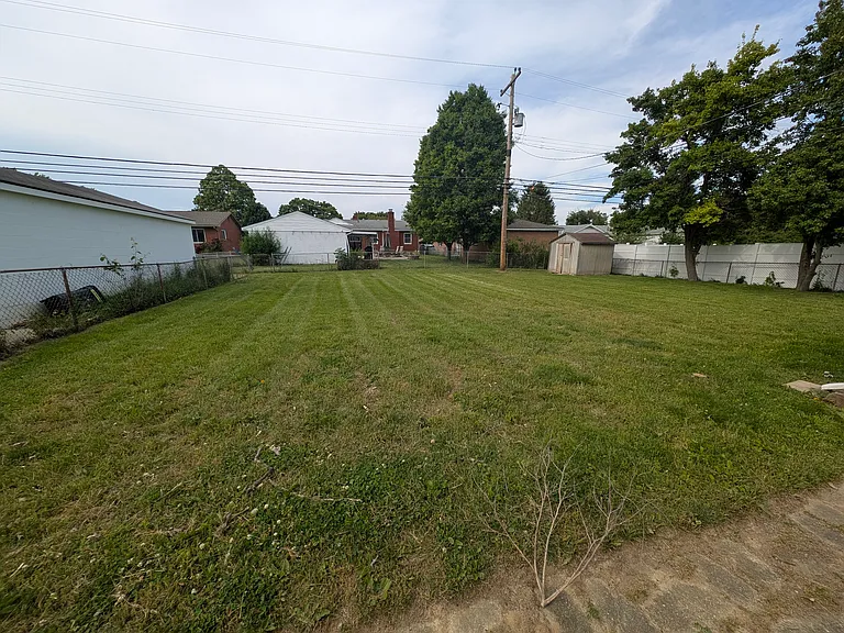 2666 Kenny Ln — Photo 17