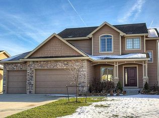 4497 NW 164th St, Clive, IA 50325