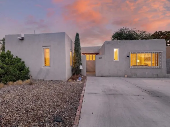 1205 Girard Blvd NE, Albuquerque, NM 87106