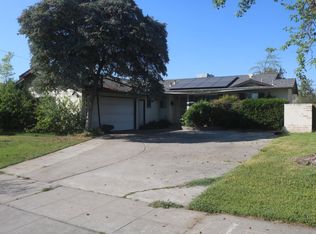2807 E Garland Ave, Fresno, CA 93726