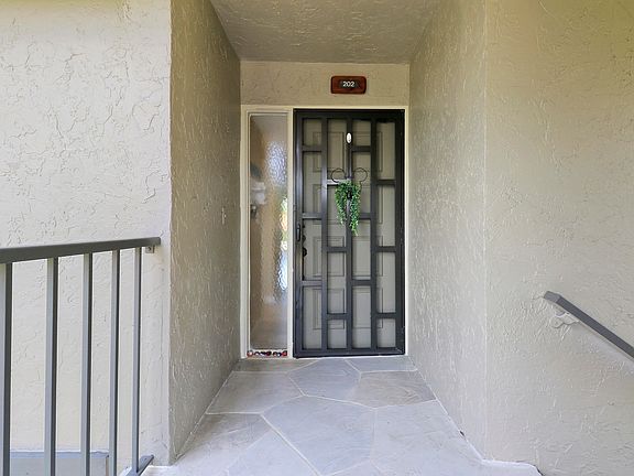 3rd image of 5701 Fairway Park Drive #202