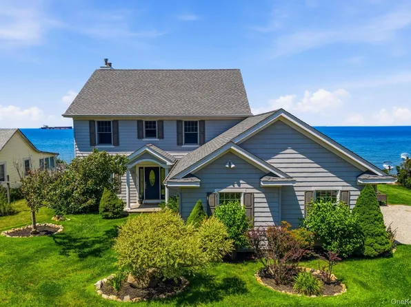 900 Sound Shore Road, Jamesport, NY 11947