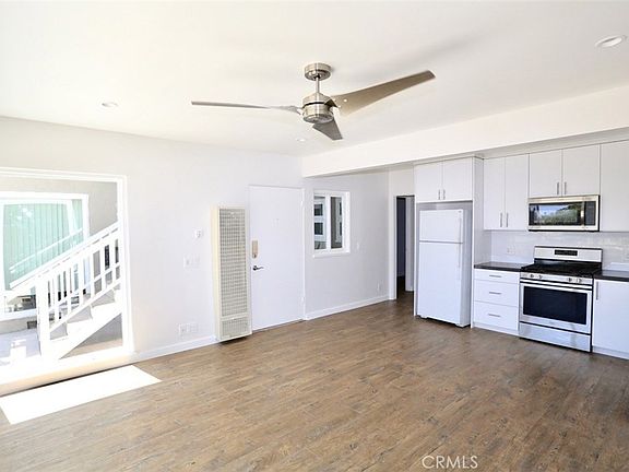 2nd image of 180 Cliff Dr