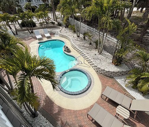 3rd image of 41 Lemon Bay Ln