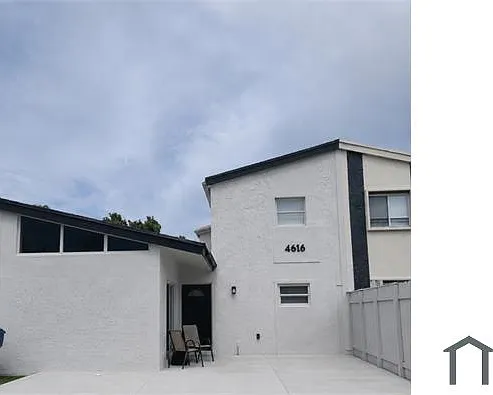 4616 NW 185th St