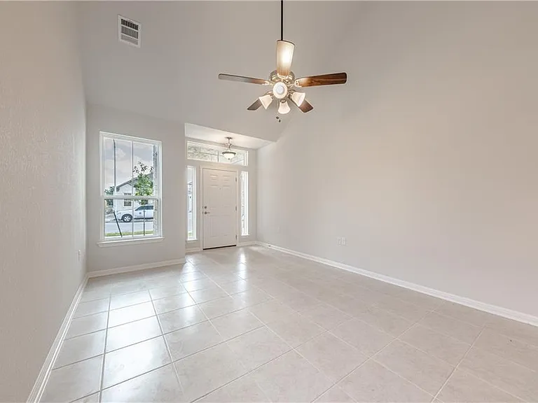 705 Durness Dr — Photo 9