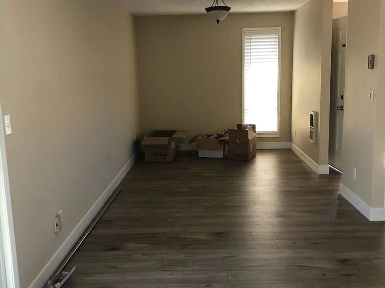 1032 Hazelwood Dr — Photo 5