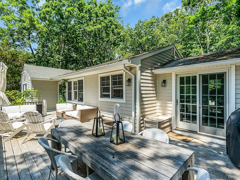 2705 W Creek Ave — Photo 25