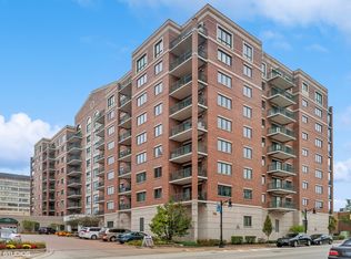 750 Pearson St APT 408, Des Plaines, IL 60016