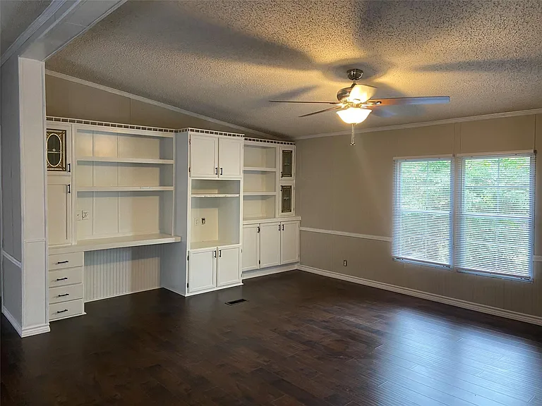 308 Olive St — Photo 2