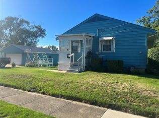 2040 W Division St, Decatur, IL 62526