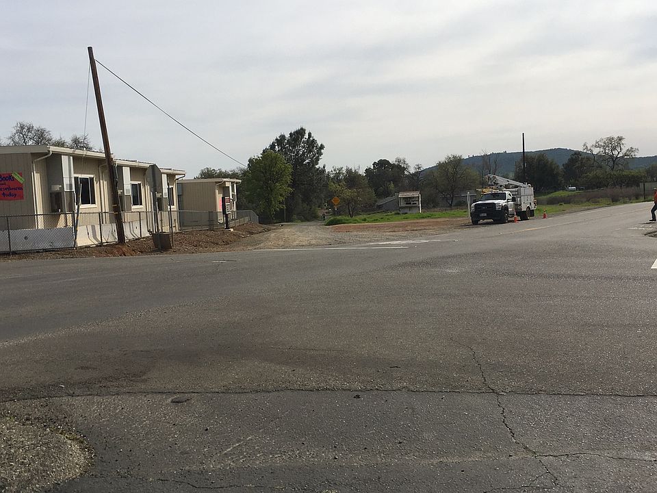 2nd image of 11383 Loma Rica Rd