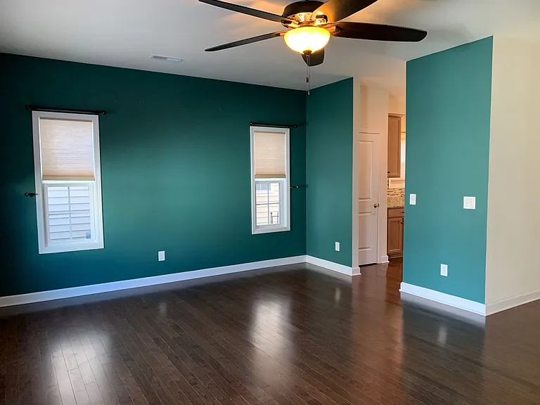 215 Phoenix Blvd NW — Photo 6
