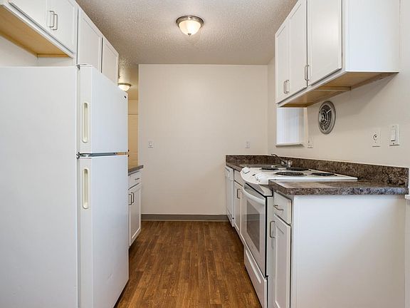 3rd image of 5531 N Lombard Street # Fl Ground