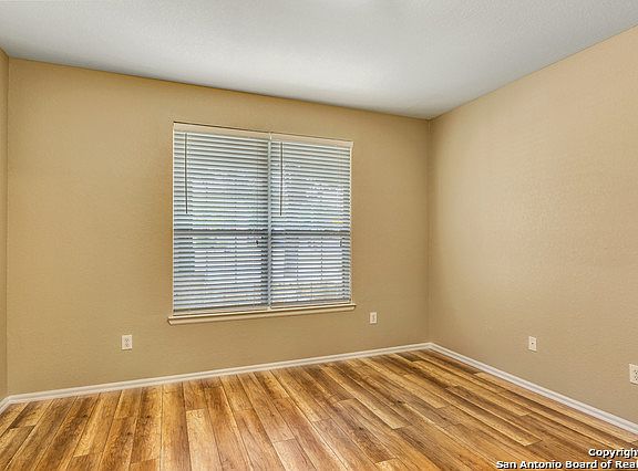 3rd image of 12323 Cascade Hls