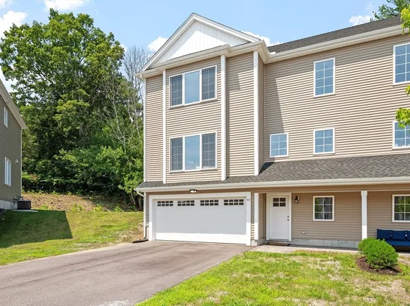 41 Pouts Ln #41, Uxbridge, MA 01569