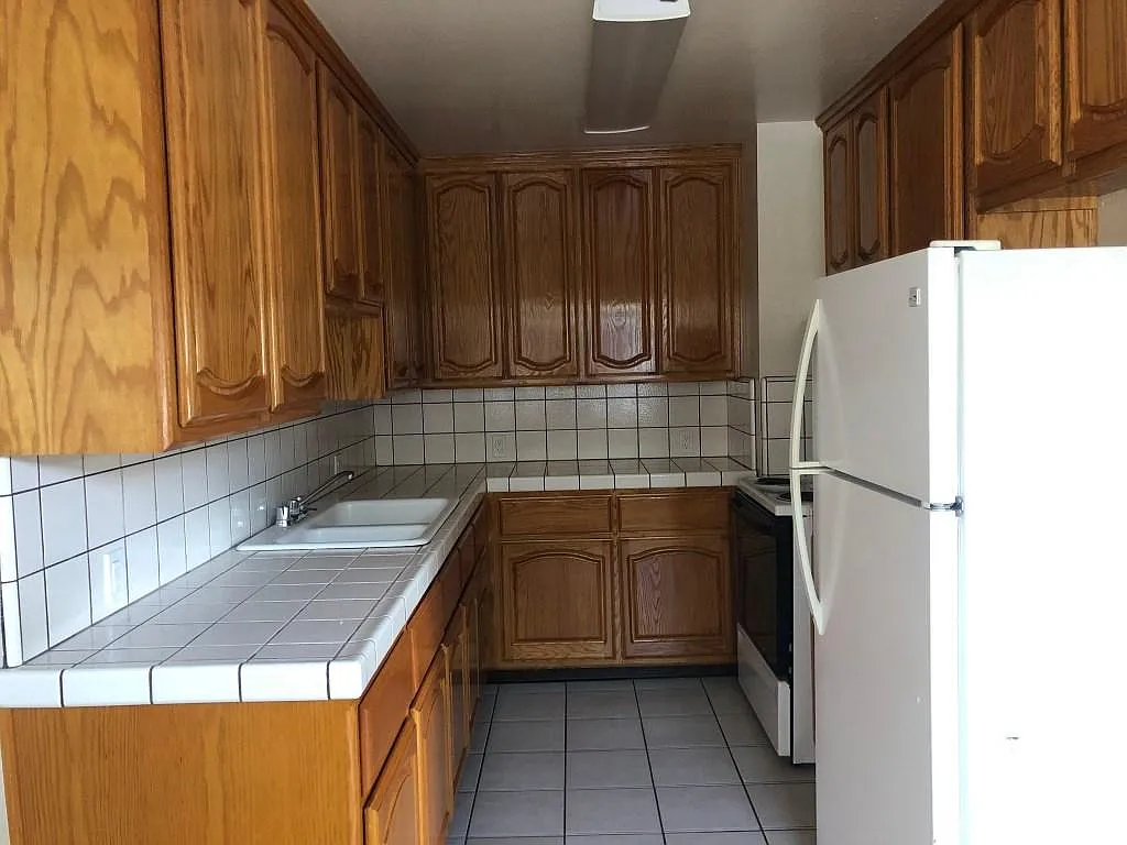 1 bed, 672 sqft, $2,500 — Photo 3
