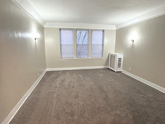 3rd image of 37 Avon Pl APT 4C