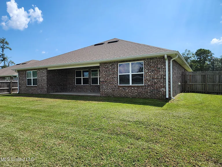 115 Rosie Dr — Photo 31
