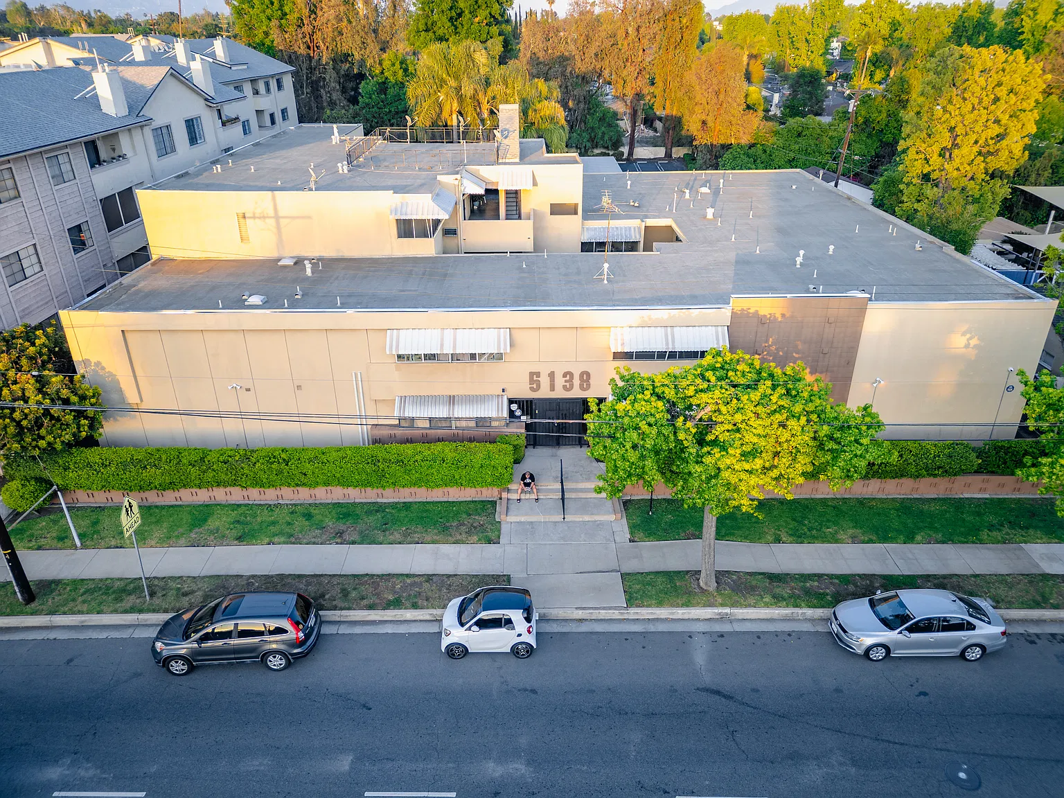 1 bed, 1000 sqft, $2,100 — Photo 2