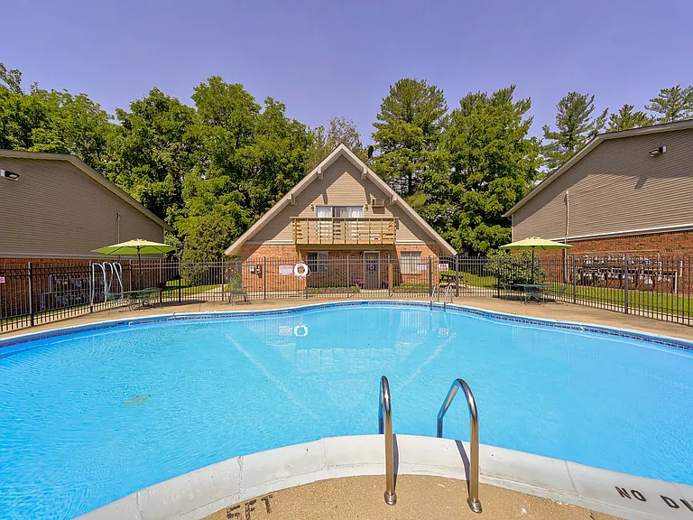 Hunter Ridge Apartments - Also available for Cynthia Circle residents