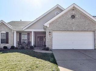 17423 Hilltop Ridge Dr, Eureka, MO