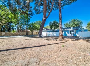 7449 Beckford Ave, Reseda, CA 91335