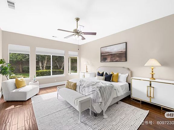 5th image of 7064 Isle Ct
