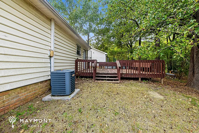 3 bed, 2.0 bath, 1428 sqft, $1,795 — Photo 3
