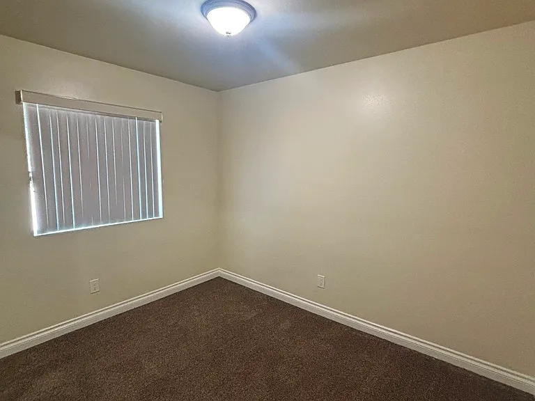 347 E 118th Pl — Photo 18