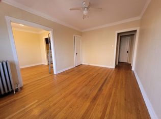 2323 W Ainslie St #3, Chicago, IL 60625
