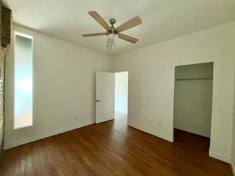 2201 Lexington Ave #D — Photo 6