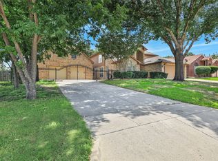1114 Belmont Dr, Grand Prairie, TX 75052