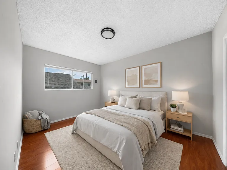 833 Gardenia Avenue — Photo 6