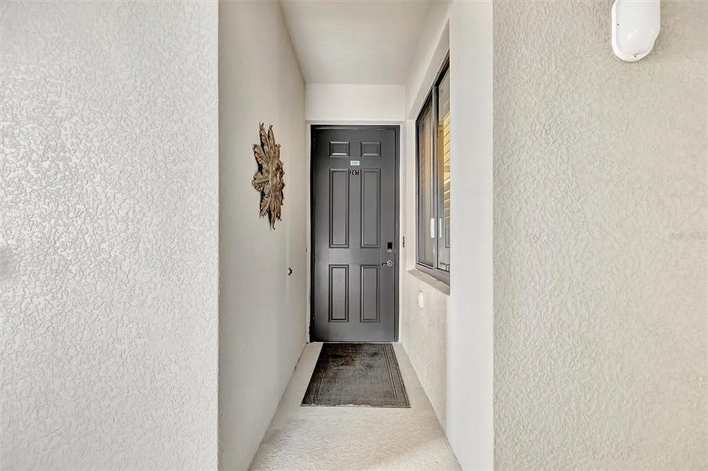 2 bed, 2.0 bath, 1142 sqft, $2,800 — Photo 2