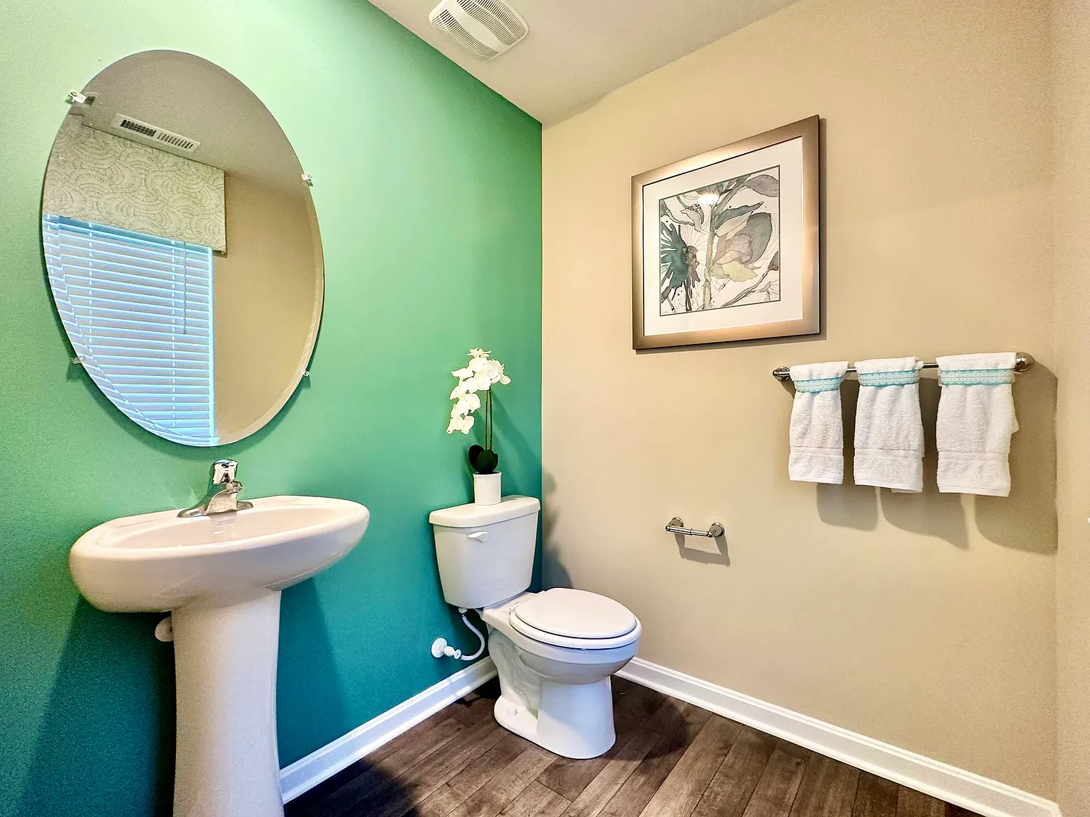 4 bed, 1906 sqft, $2,400 — Photo 3