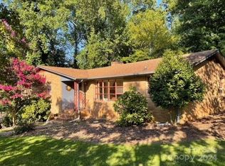 2030 11th Street Ct NW, Hickory, NC 28601