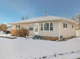 4534 Regal Ave NE, Cedar Rapids, IA 52402