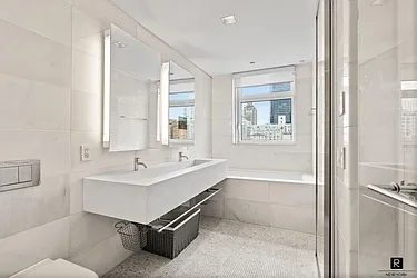 Rented by R New York