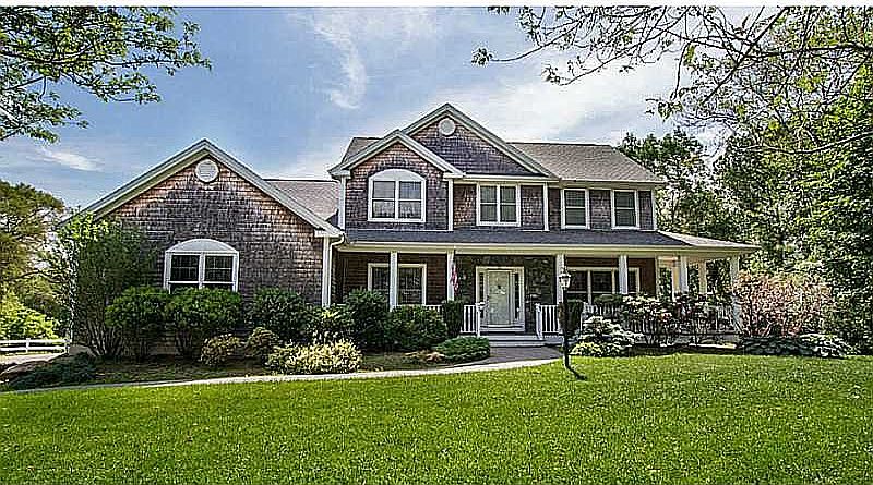 1st image of 21 Fleetwood Dr