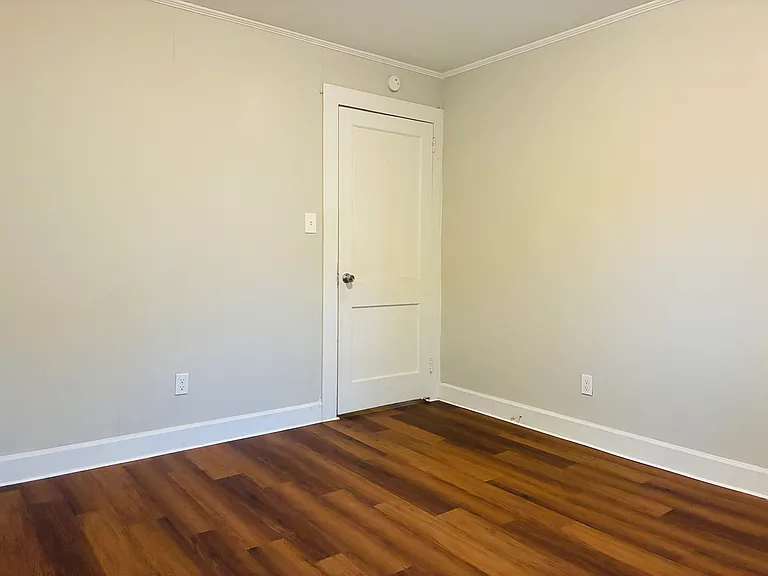 2554 Hemphill St — Photo 14