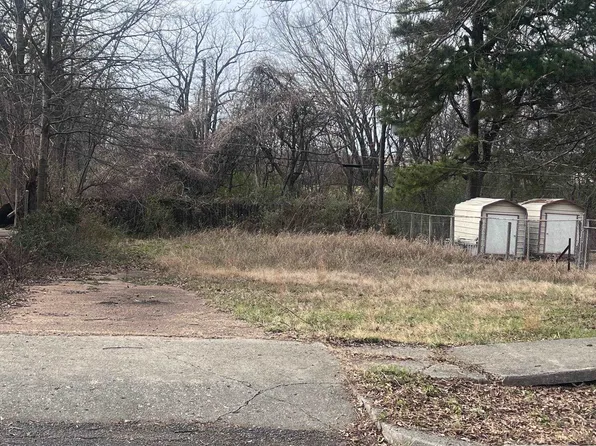 1855 S Benning St, Memphis, TN 38106