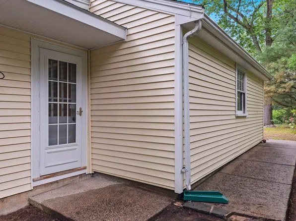 51 Quaboag Rd, Acton, MA 01720