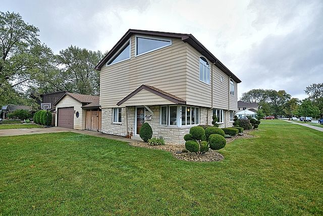 1st image of 4924 W Oak Center Dr