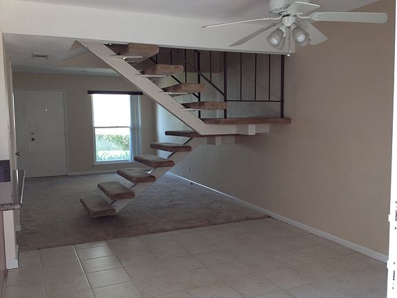 Dining room to living room