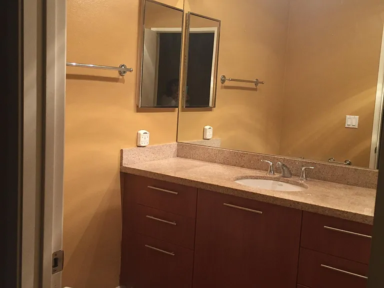 2045 Beloit Ave #106 — Photo 14