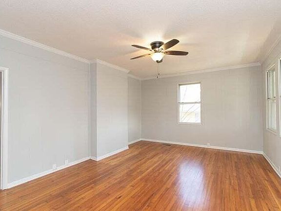 2nd image of 3449 Whitney St
