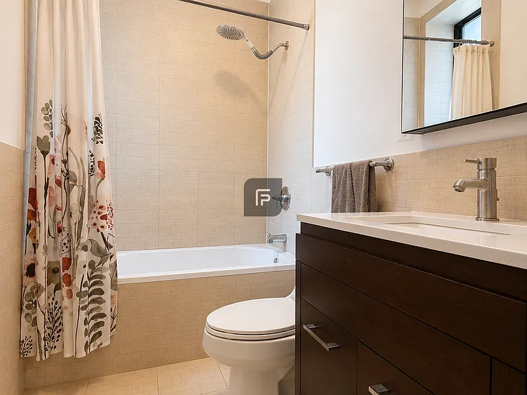 724 Franklin Ave #1F — Photo 7